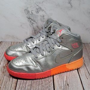 Nike Air Jordan 1 Mid Silver Youth Unisex Size 6.5 Boys & Girls Shoes 555112-006